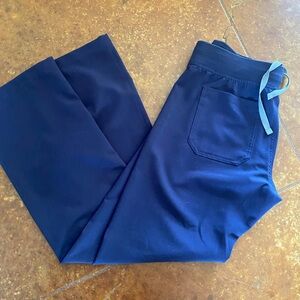 Figs Livingston navy bottoms SZ small